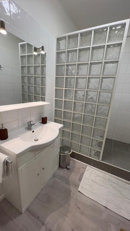 Апартаменты Escale Marseillaise, Grand T2 Calme, Pres Du Vieux Port Pour 2 A 4 Personnes, Nettoyage Rigoureux Марсель Экстерьер фото